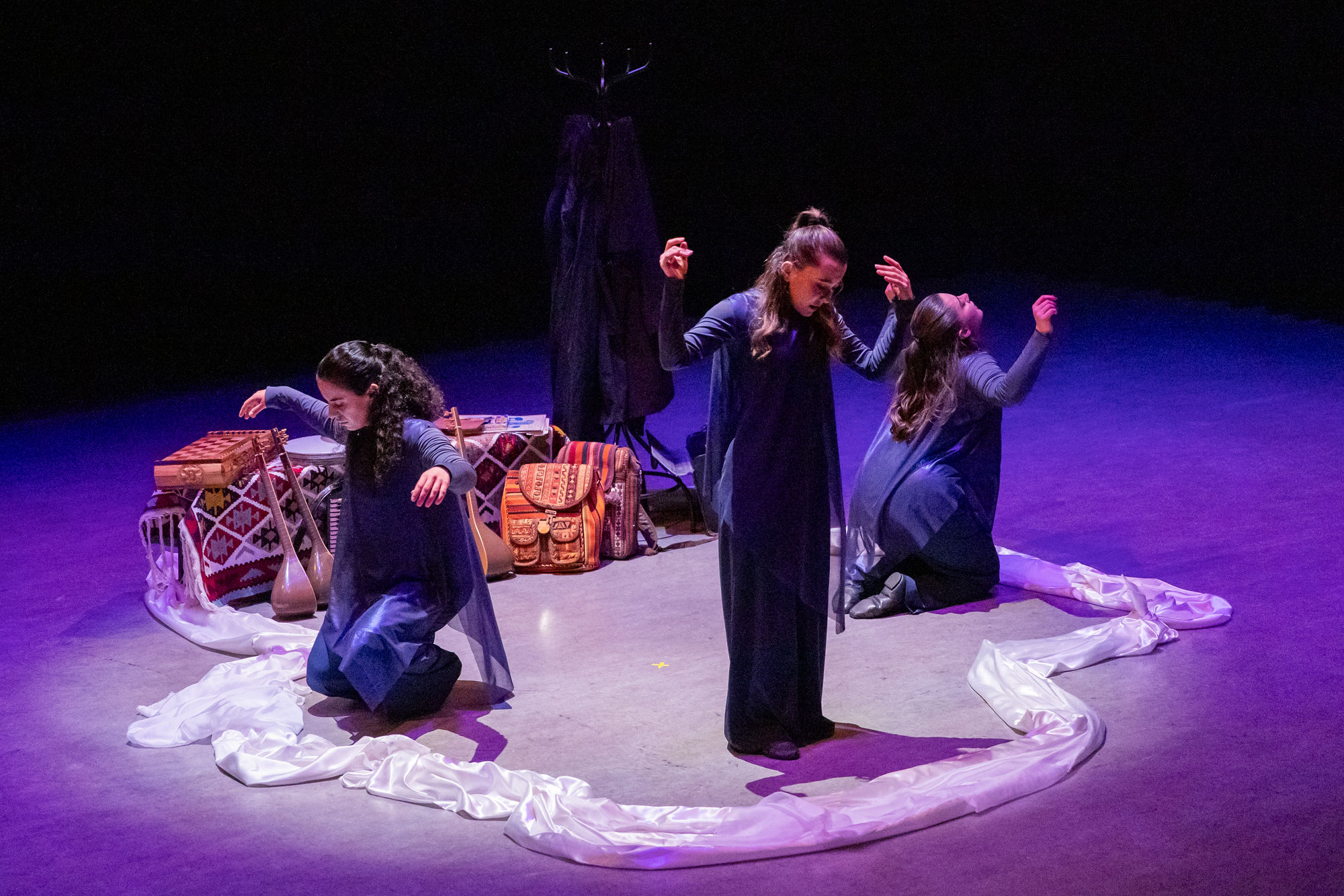 Confined Spaces, Boundless Movement — Chichak at the STAND Festival